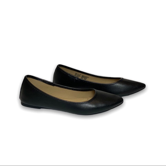 SO - BLACK CUSHY FLATS SIZE: 6.5 WOMENS
